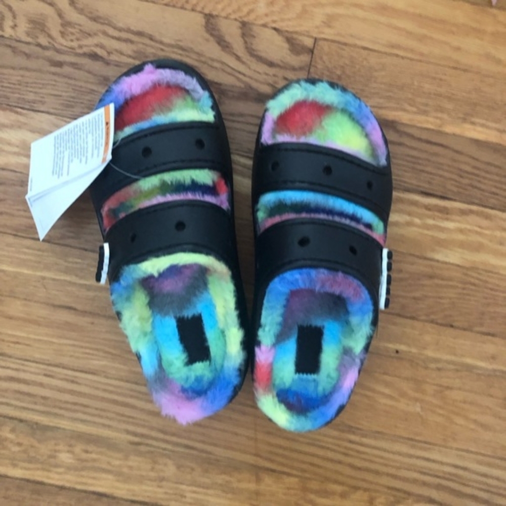 Crocs Classic Cozzzy Platform Sandals Rainbow Fuzzy Slippers Slide Size 8